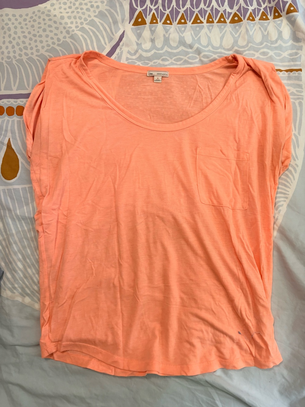 Scoop Neck Pocket Tee